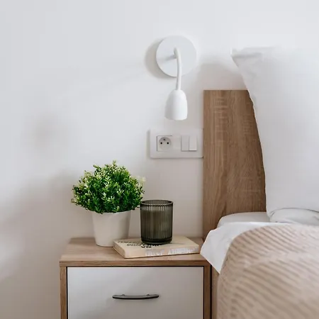 Days - Modern 1bdr - Hip Area Apartament